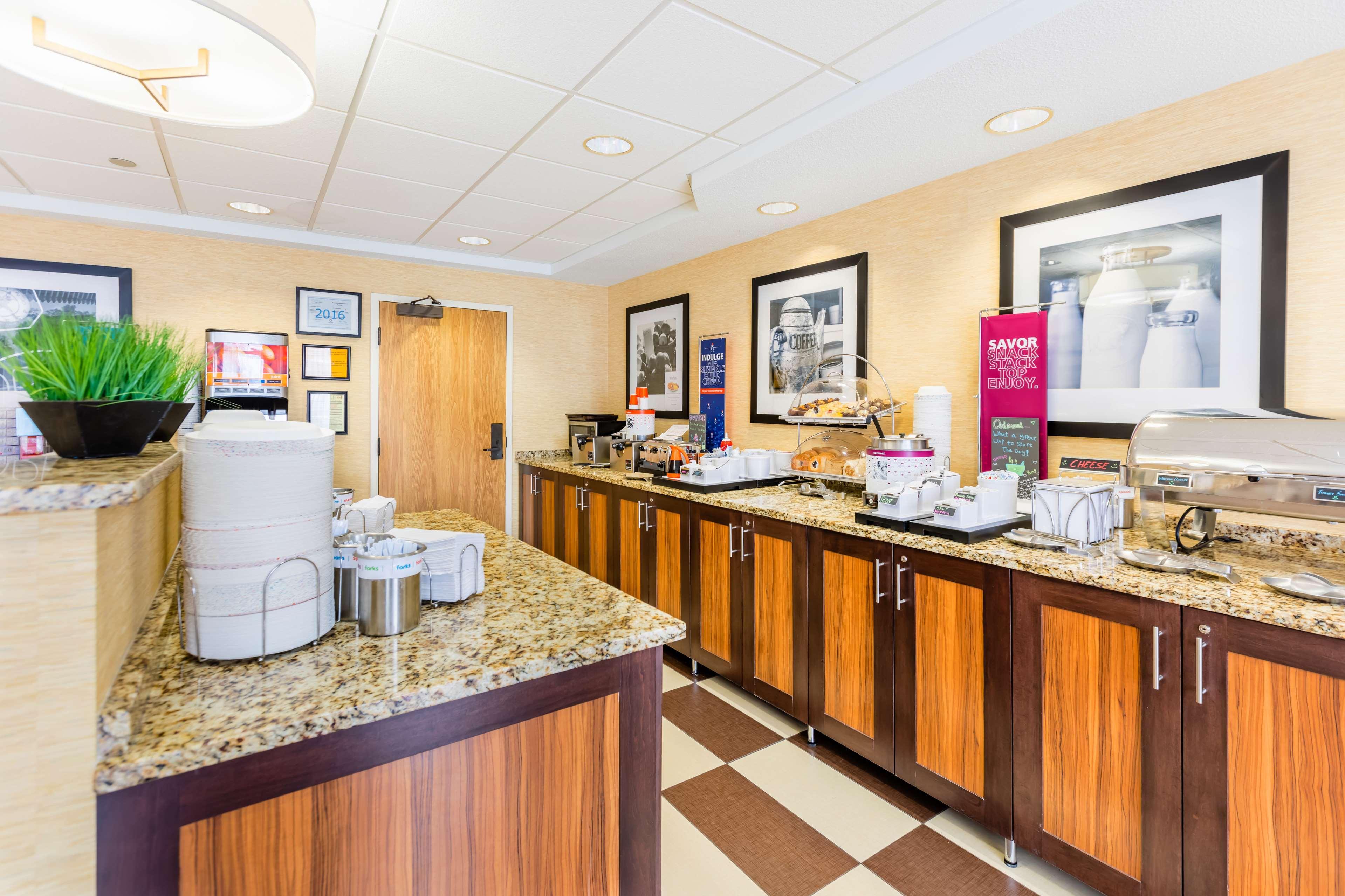 Hampton Inn St Charles St Peters Saint Charles Exterior foto